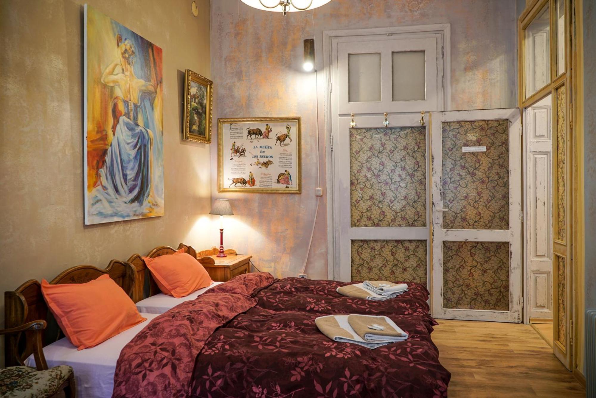 Rooster Hostel Tırnova Dış mekan fotoğraf