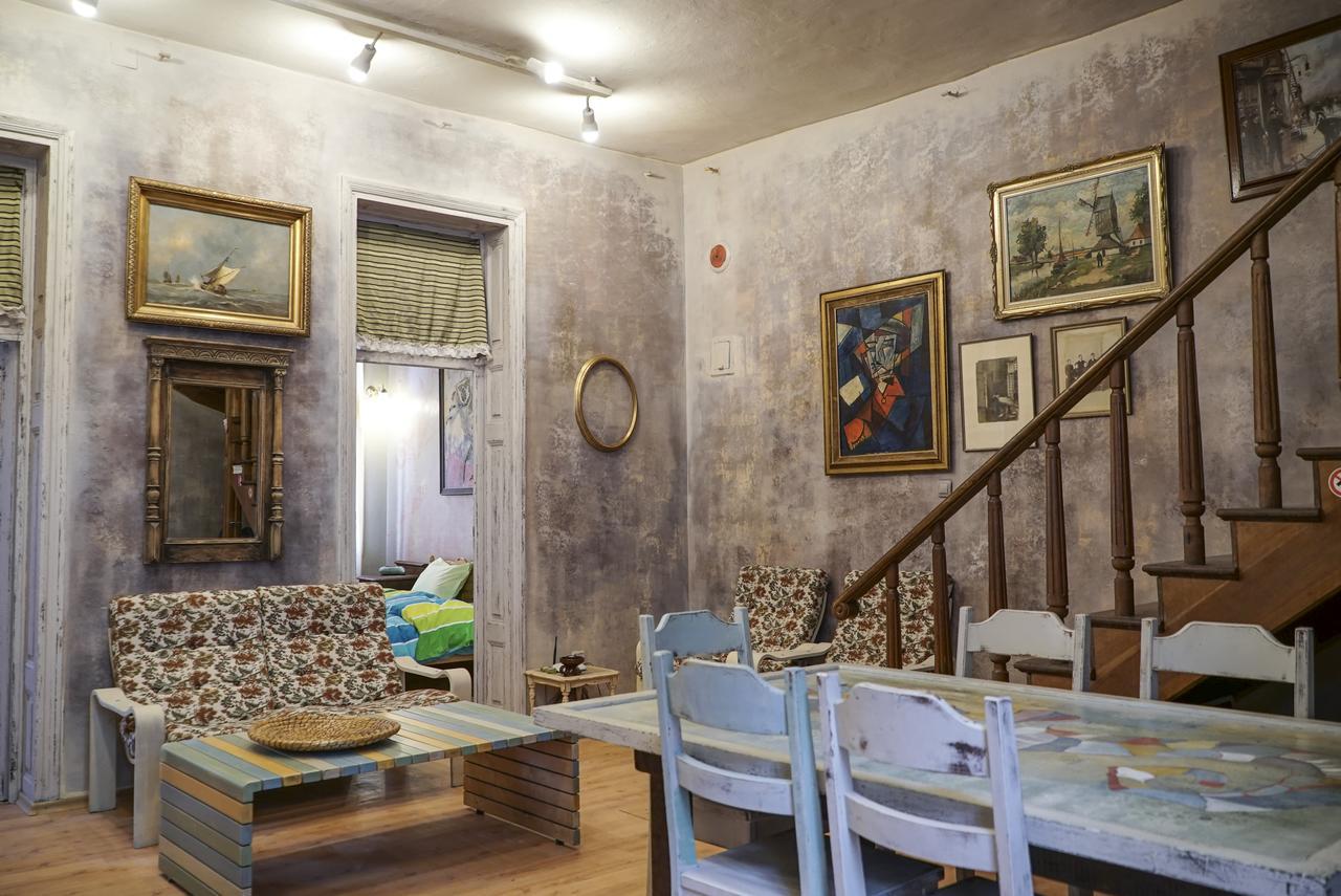 Rooster Hostel Tırnova Dış mekan fotoğraf